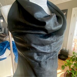 ♥️ALL SAINTS — Leather Cowl neck dress
Soft, Supple, Solid Leather. PERFECTION!